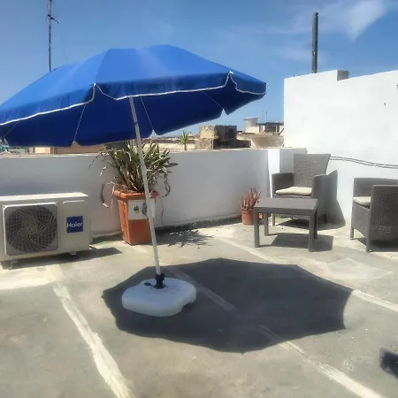 Charming 17th Cent House Of Character In The Famous 3 Cities, Right Next To Valletta