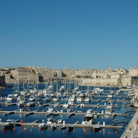 Ferienhaus Charming 17th Cent House Of Character In The Famous 3 Cities, Right Next To Valletta Cospicua