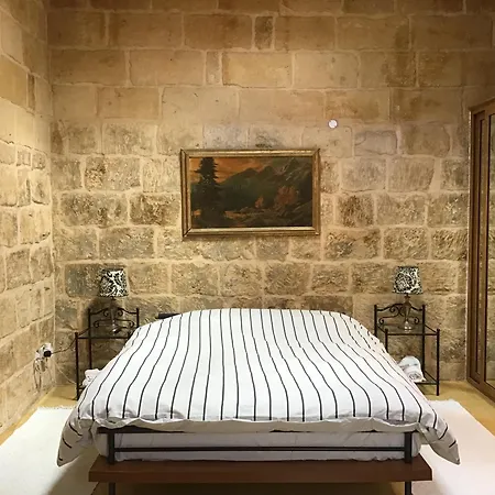 Charming 17th Cent House Of Character In The Famous 3 Cities, Right Next To Valletta Cospicua