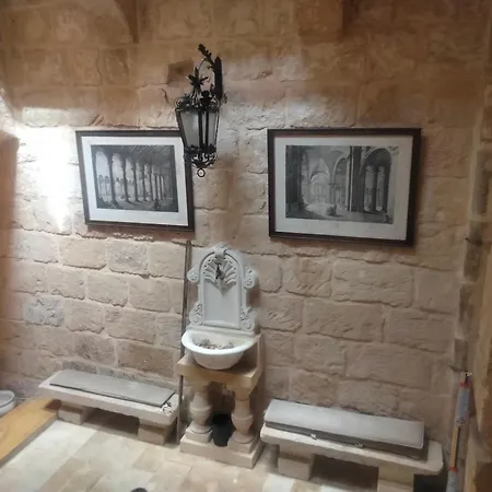 Charming 17th Cent House Of Character In The Famous 3 Cities, Right Next To Valletta Holiday home *