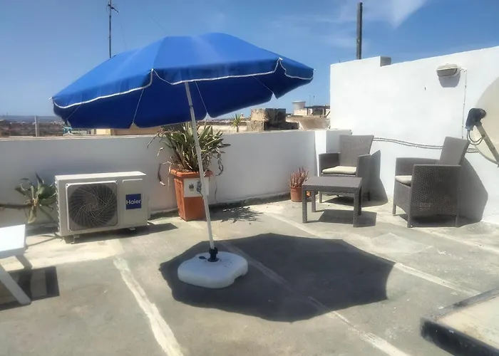 Charming 17th Cent House Of Character In The Famous 3 Cities, Right Next To Valletta